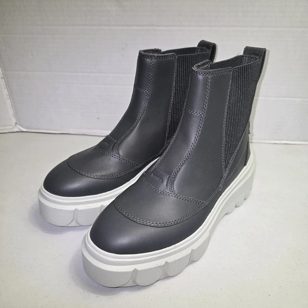 Sorel Women's Caribou X Chelsea Boots -Black Leather - NIB - SZ 7 Waterproof